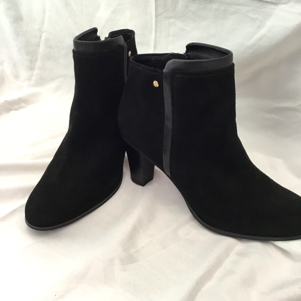 Size 12 Womens Black Ankle Booties Gianni Bernini